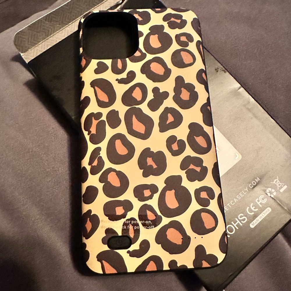 Casely iPhone 11 Pro Max cover that charges. Never used- NEW